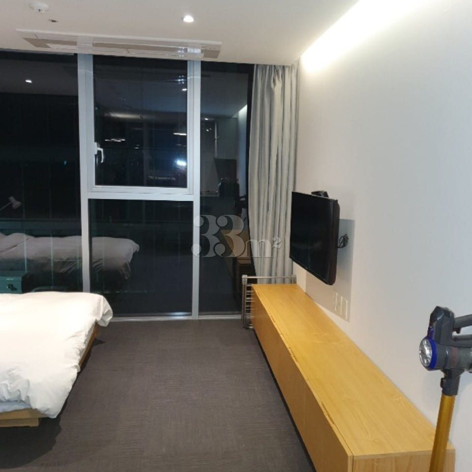 Modern and cost-effective room T 3th image