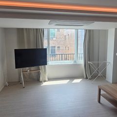 SM 303 방 이미지