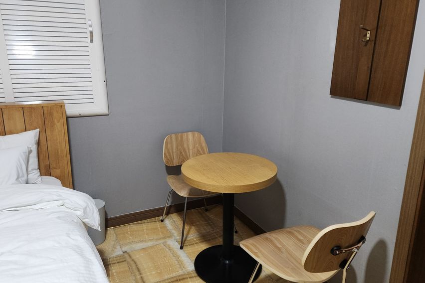 버스 터미널 스테이