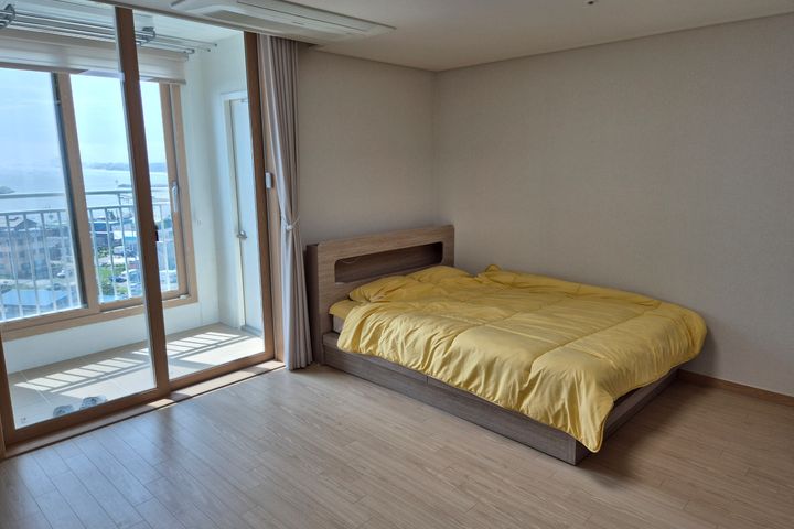 A house in Gangneung where you can watch the  4th image