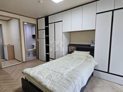 Clean accommodation, 2 minutes from Starbucks 2th image