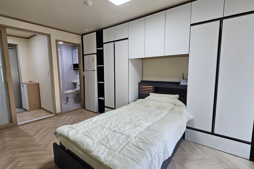 스타벅스2분 깔끔한숙소