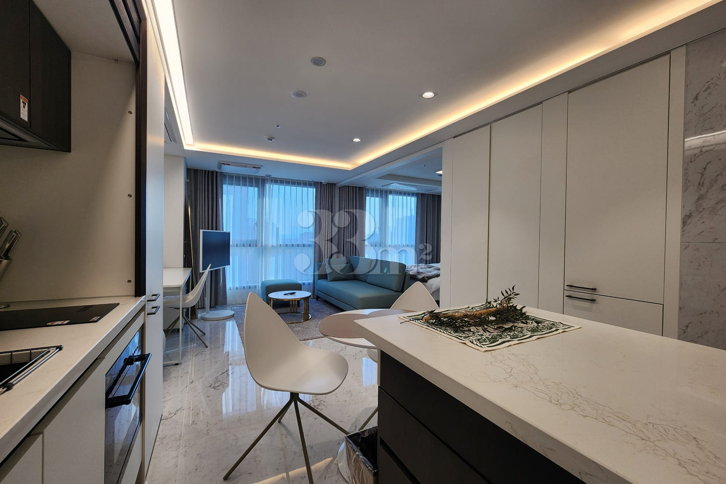 A dream-like penthouse 8th image