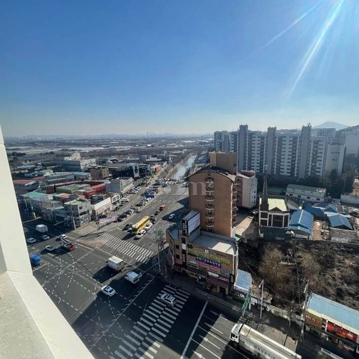 Gimpo Airport / Magok / In front of Gochon St 18th image