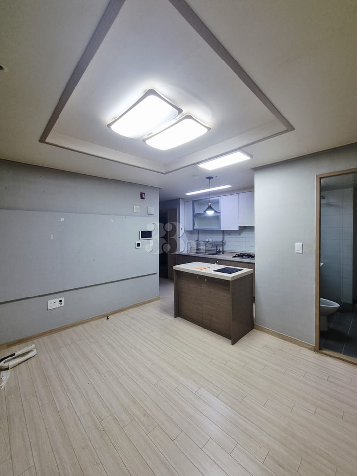 Soongui University Jun Blueon 방 이미지