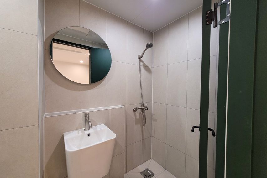 충정로역 도보1분-2인