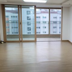 조용하고넓고 깔끔한탑층 방 이미지
