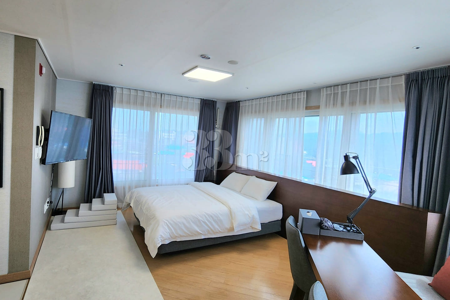 Large room near the beach during peak season 0th image