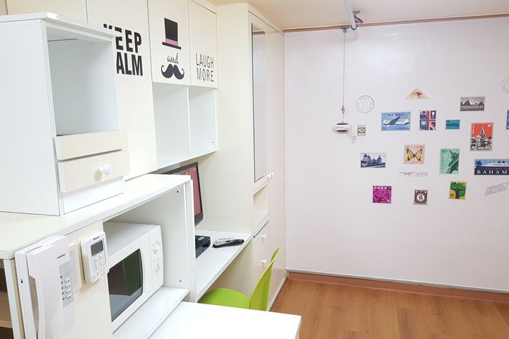Room 103 2th image