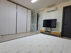 "Two-bay" unit (1.5-room apartment) in Chojun 0th image