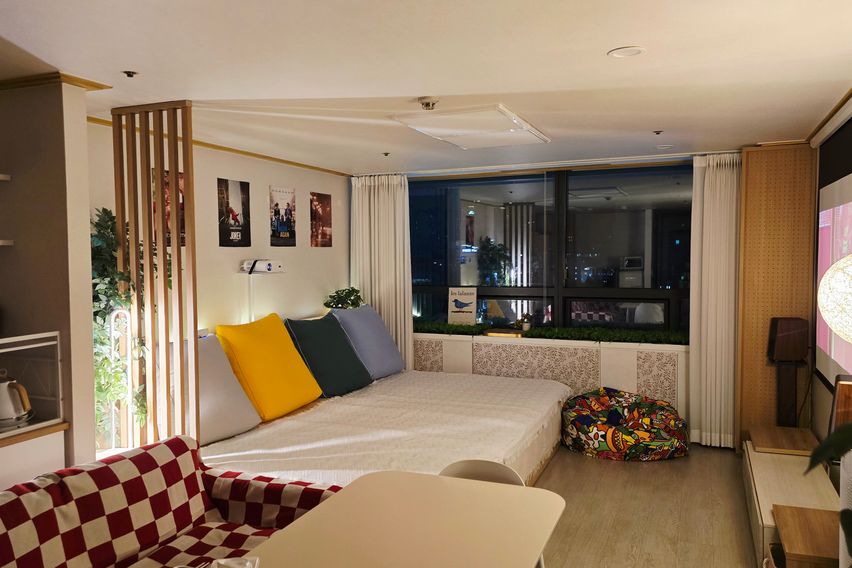 홍대역연결★호텔+멀티룸