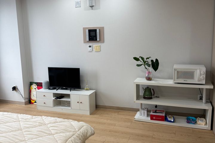 Clean view officetel, 2 minutes from Changdon 5th image