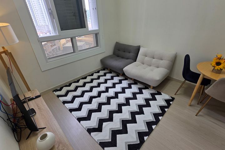 Bright and nice room in a new building in Don 6th image