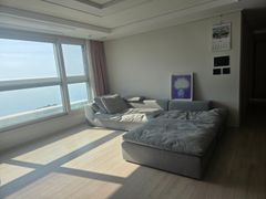 A relaxing home with stunning sunrise and oce 0th image