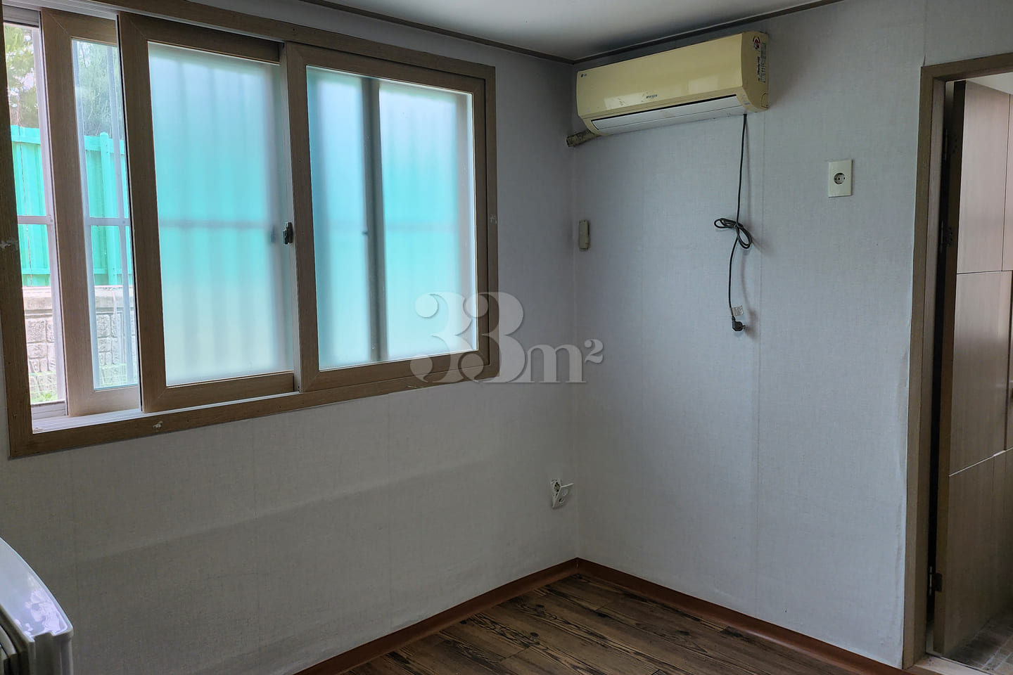 Unit 104 - Special Price 19,000 2th image