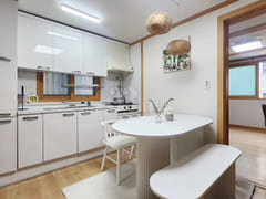 π Samsung Two-Room Apartment #SeolleungPark 4th image
