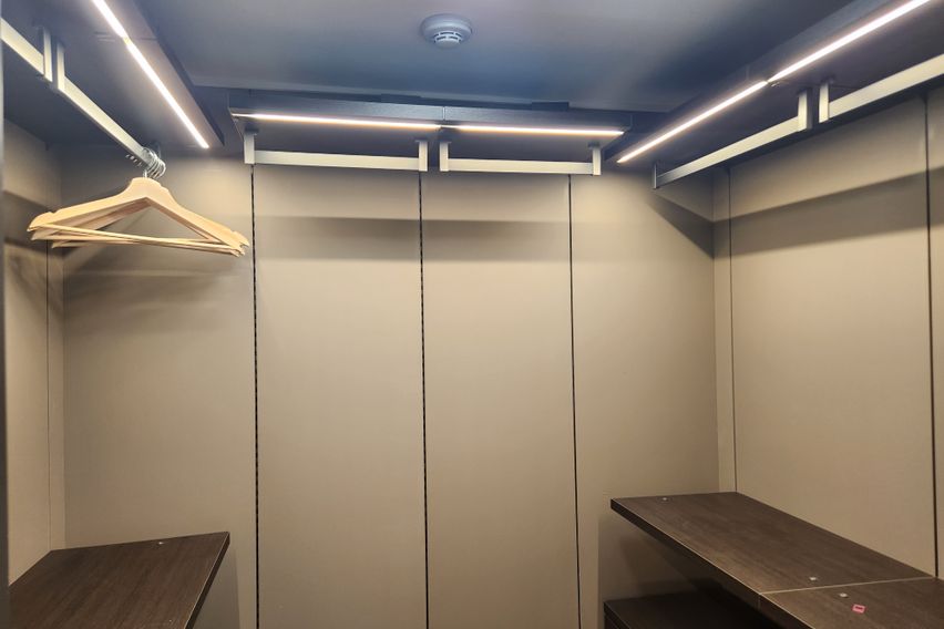 강남 신축1.5룸 3인