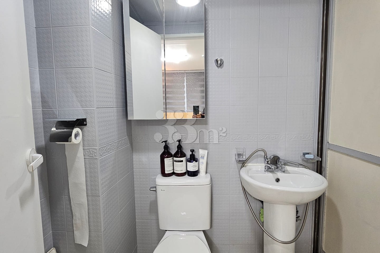 B201 3th image
