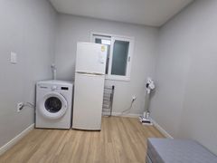 Remodeled two-room apartment, 7-minute walk t 10th image
