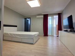 Spacious 'Two-Bay' Unit in Chojung-ri, Jeungp 8th image
