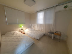 Should I also live in Haebangchon, a popular 0th image