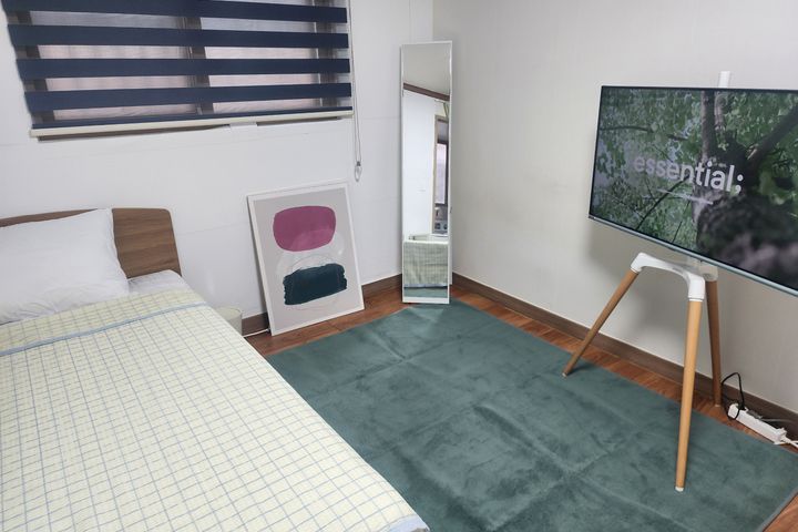 Special Price) Large Room, 1 Minute from Chun 1th image