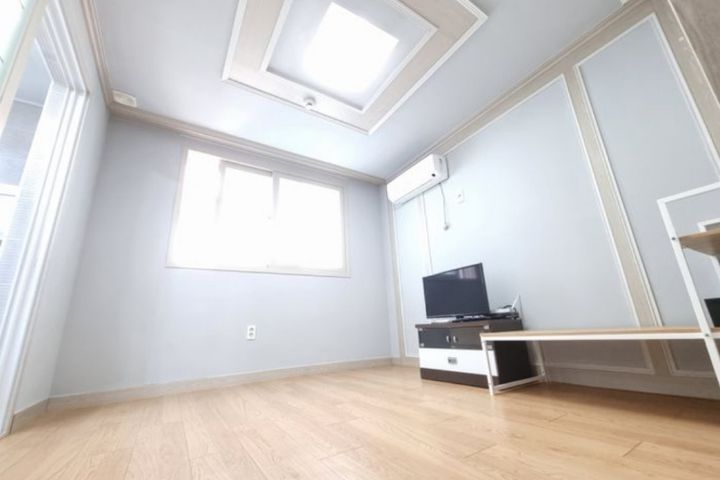 거제 깨끗한 룸 102 0번째 이미지