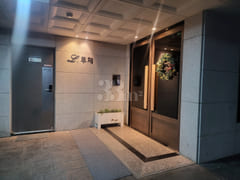 Suwon Yeongtong: Fully Renovated 2-Room Unit  10th image