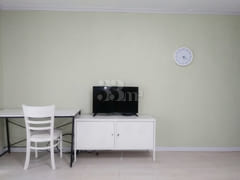 Large studio for families, convenient parking 5th image