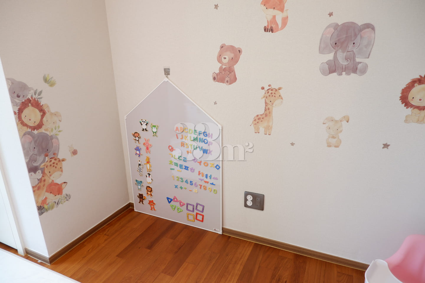Yeondong New 3-Room Full Option Kids Room 4th image