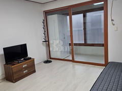 Room 204 0th image
