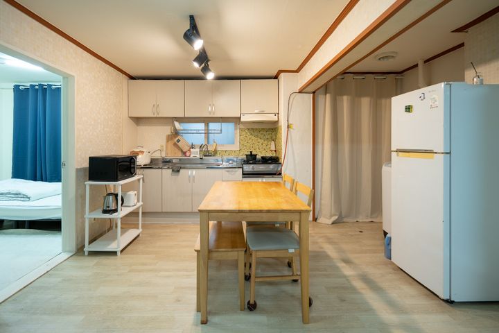 Three-room apartment at the lowest price 0th image