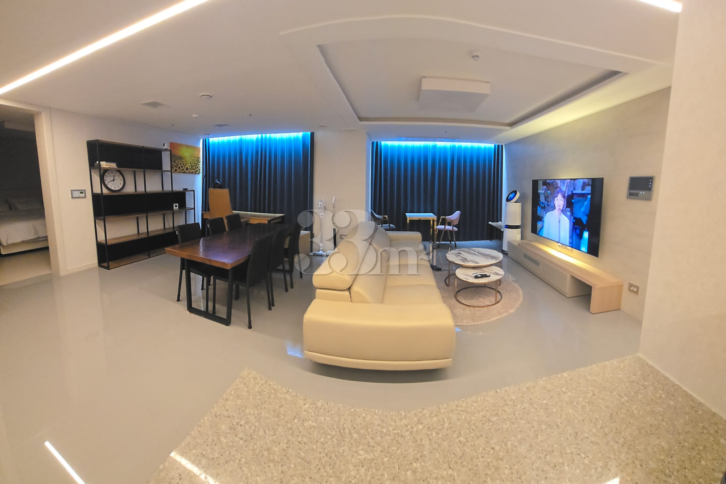 26-pyeong apartment with a high-floor view in 3th image