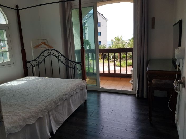 Studio with separate room, 2nd floor, 40F 6th image