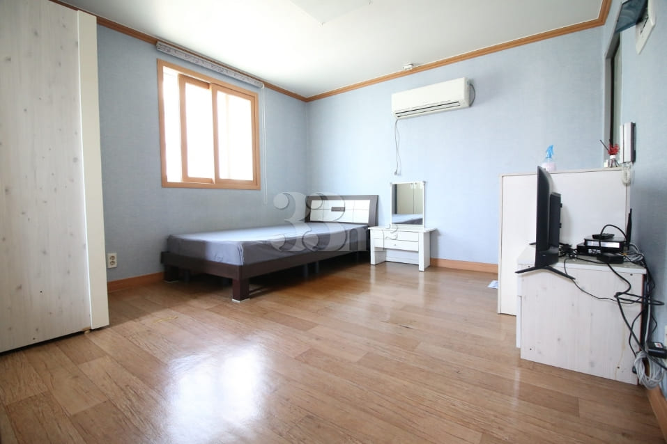 Fully furnished unit in Yangjeong-dong, near 4th image