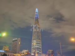 Top 3 Spots Near Jamsil Station & Seokchon La 1th image