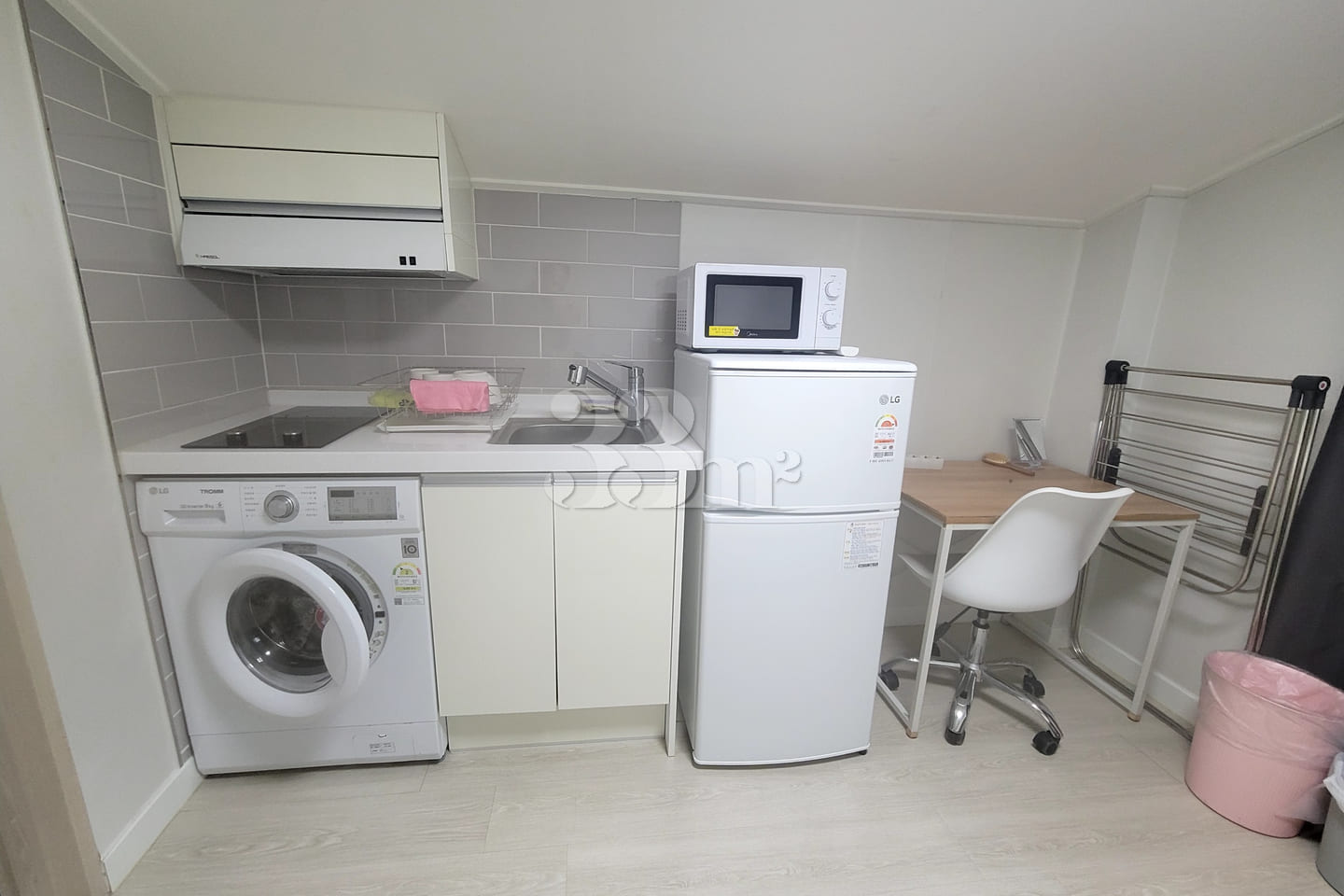 Newly built studio apartment within walking d 2th image
