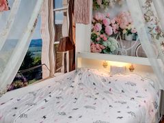 Our cozy and snug home 1th image