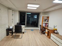 Two small rooms 2th image