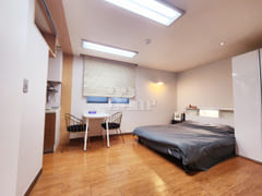 Cozy and pretty studio apartment 0th image