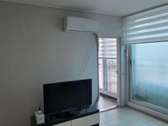Two-bedroom apartment 3th image