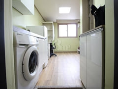 Fully furnished studio apartment in Yuseong-g 4th image