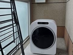 깨끗하고 밝은 방 8번째 이미지