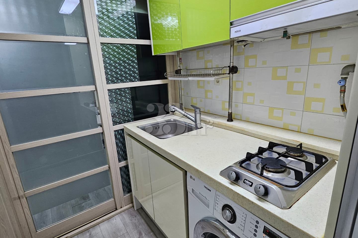 One-room apartment, 1-minute walk from Junggu 5th image