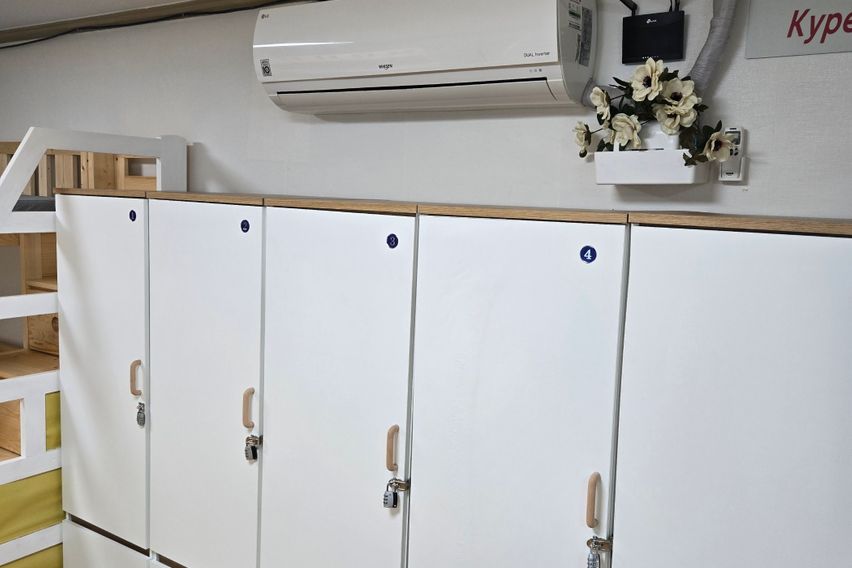 동대문역사역. 4인실.