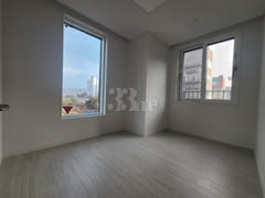Apartment-style layout: 2 bathrooms 11th image