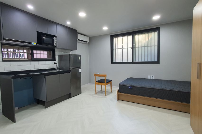 서강 정문앞 큰 원룸