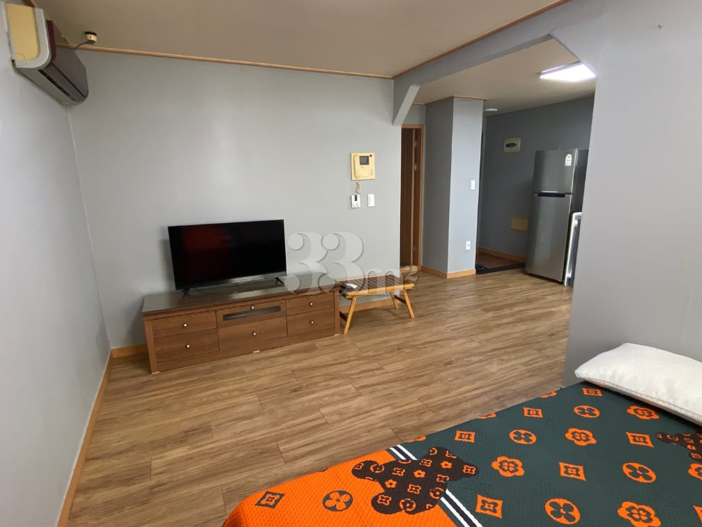 Two-room apartment next to a supermarket near 2th image