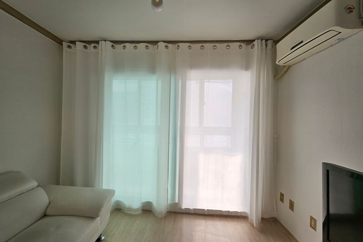 Accommodation next to Songjeong Beach Pine Fo 7th image