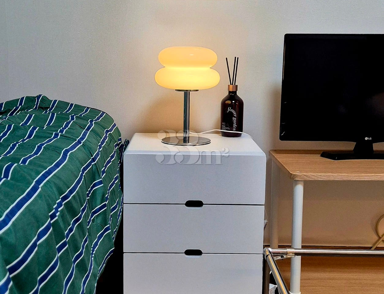 Clean, fully furnished 3-room apartment near 1th image